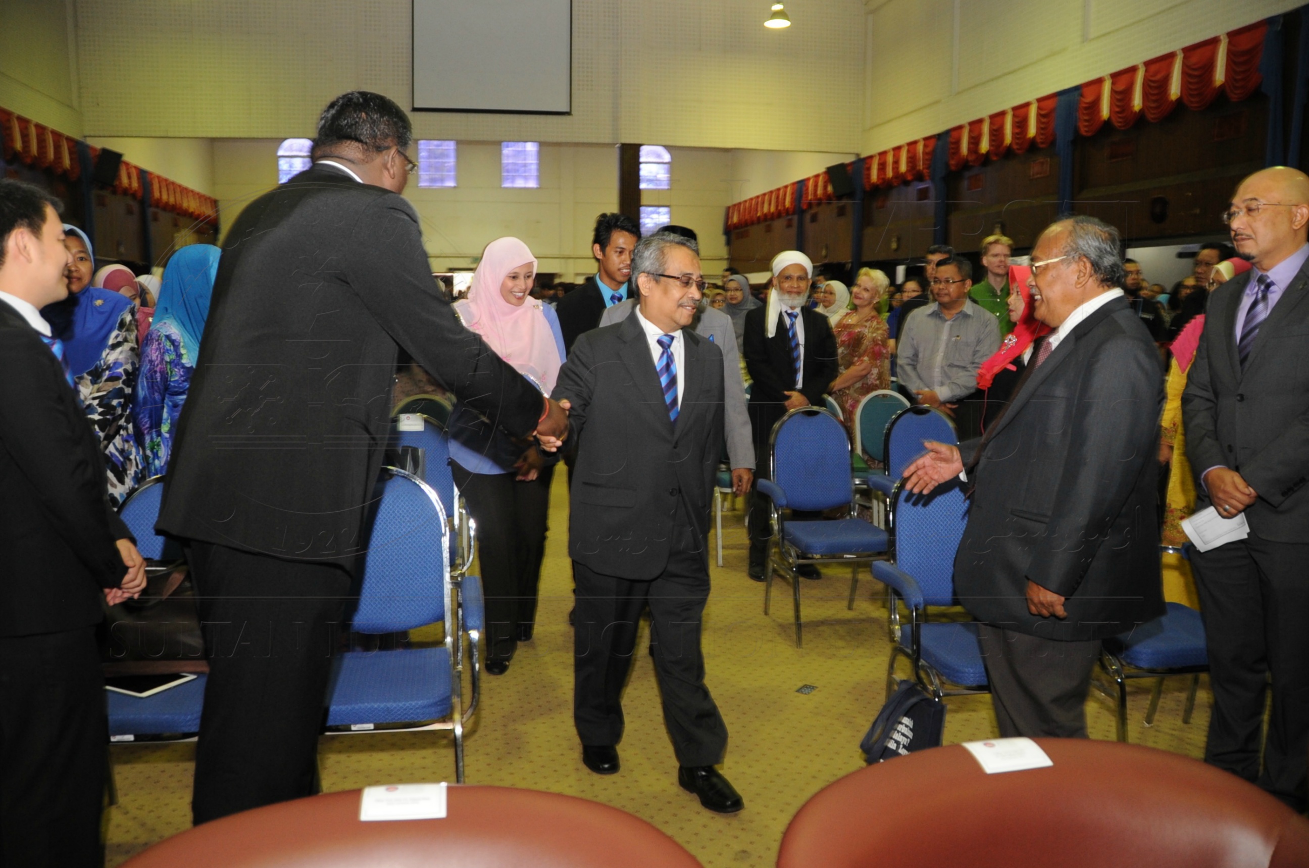 PRO 16 6 AMANAT VCHAS 8584